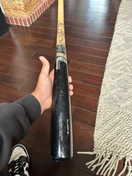 Wood 30 oz 33" Ja27 Bat