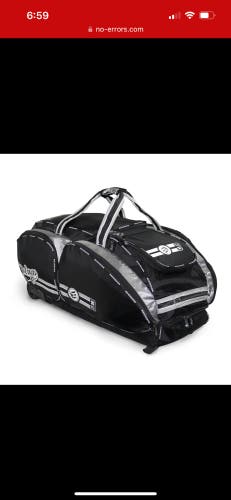 Brand New No-Errors E2 Catcher's Bag Never Opened