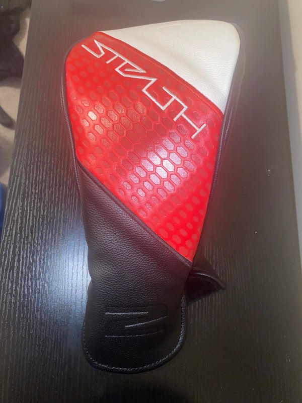 Used TaylorMade Aero Burner Driver Head Cover SidelineSwap