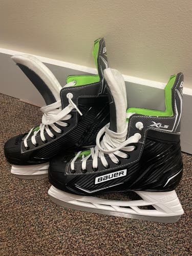 Senior Bauer Regular Width Size 7 XLS Hockey Skates