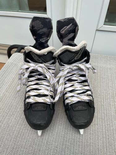 Used CCM Regular Width   Size 5 Tacks Hockey Skates (Free Shipping)
