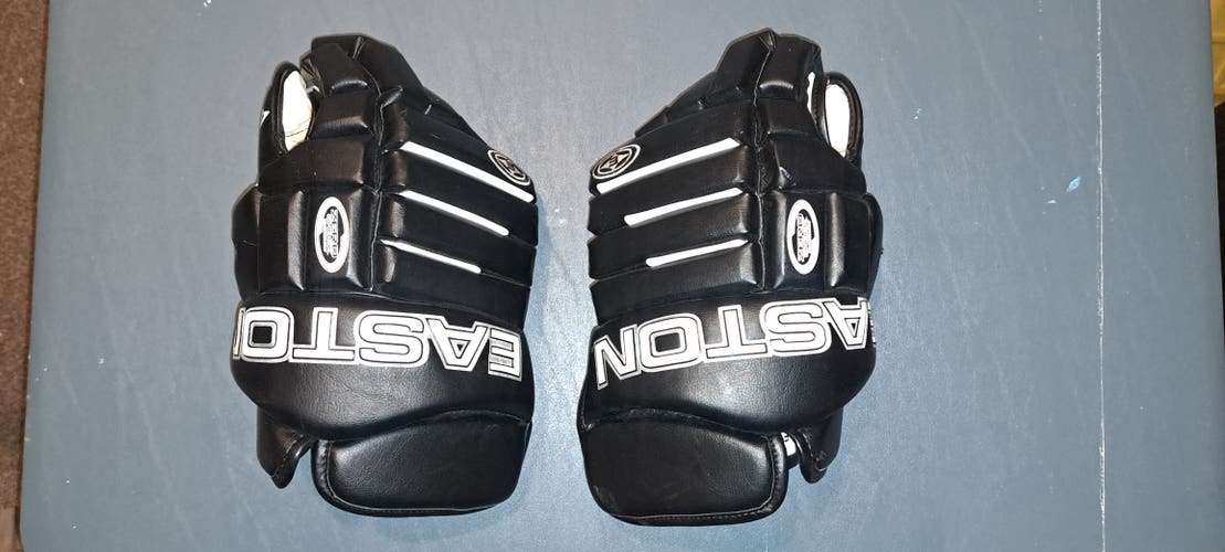 Used Easton Air Gloves 16"