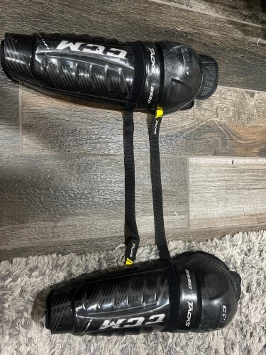 Used CCM Tacks 9550 Shin Pads