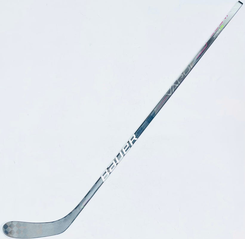 New Bauer Vapor Hyperlite Hockey Stick-RH-Pastrnak Pro Curve-82 Flex-Grip