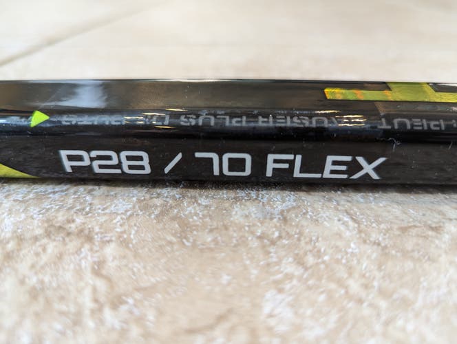 New RH Bauer Ag5nt Hockey Stick SR P28 70Flex