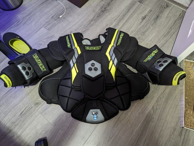 Used Small Vaughn Velocity V8 Pro Goalie Chest Protector