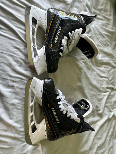 Used Bauer  Size 8 Supreme M5 Pro Hockey Skates