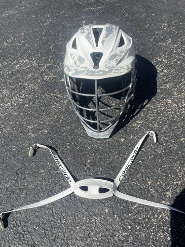 Cascade white Lacrosse R helmet (small)