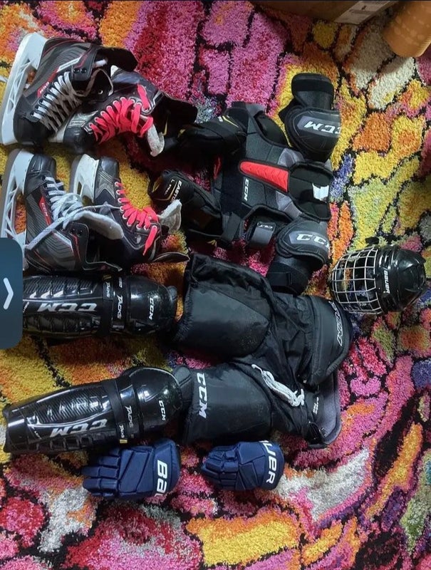 Kid's Hockey Gear