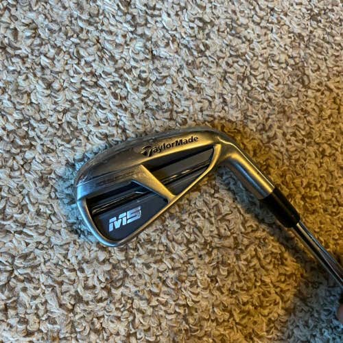 Right Handed Taylormade M5 Individual Demo 7 Iron Dynamic Gold Stiff Shaft