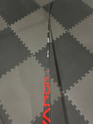 New Left Hand P28 Vapor 3X Pro Hockey Stick