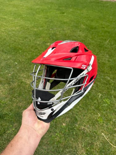 Red/white/black Cascade S Helmet