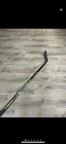 HYPE2LITE “Agent “Custom left P28 Bauer Hockey Stick