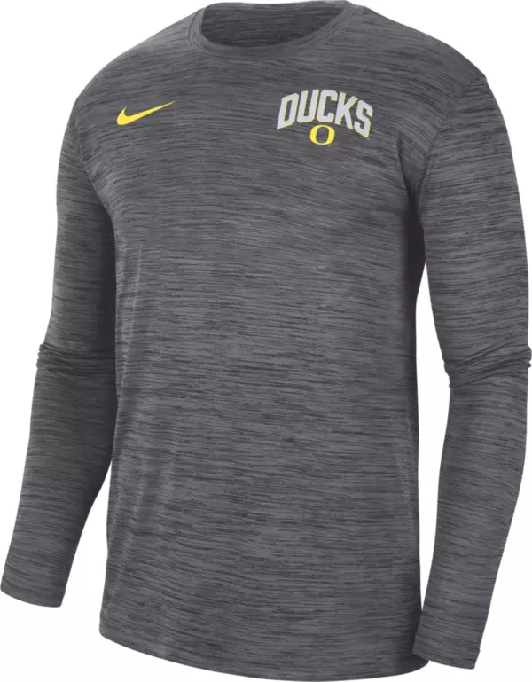 Nike Men's Dri-Fit Sideline Velocity (NFL Las Vegas Raiders) Long-Sleeve T-Shirt in Grey, Size: Large | 00KX06G8D-078