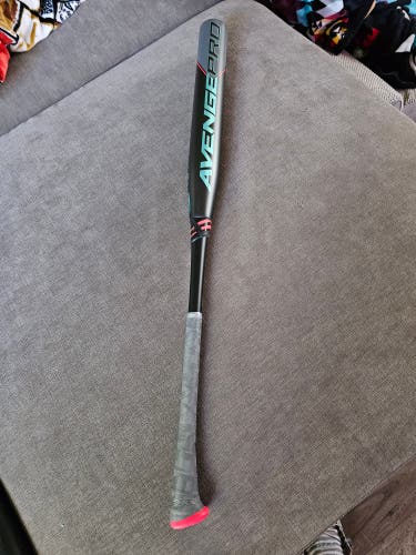 New 2023 AXE Composite Avenge Bat (-7) 27 oz 34"