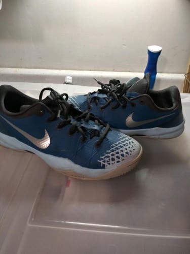Used Size 9.5 (Women's 10.5) Nike Kobe AD Shoes