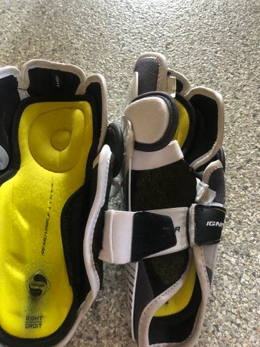 Used Bauer Supreme Ignite Shin Pads