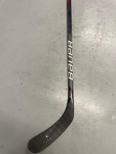 Intermediate Right Handed P92  Vapor FlyLite Hockey Stick