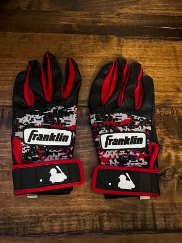 Never used Franklin Youth Small batting gloves