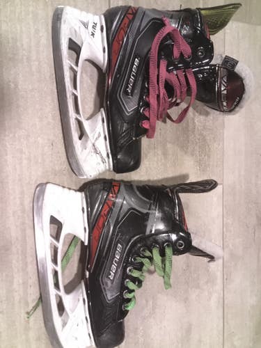 Used Bauer Size 3 Vapor X2.9 Hockey Skates