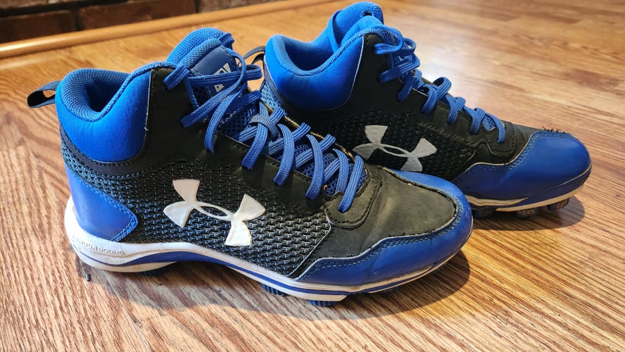Blue/Black Used Size 5.5y Molded Cleats Under Armour High Top
