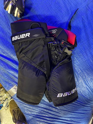 Junior New Medium Bauer vapor x800 lite Hockey Pants