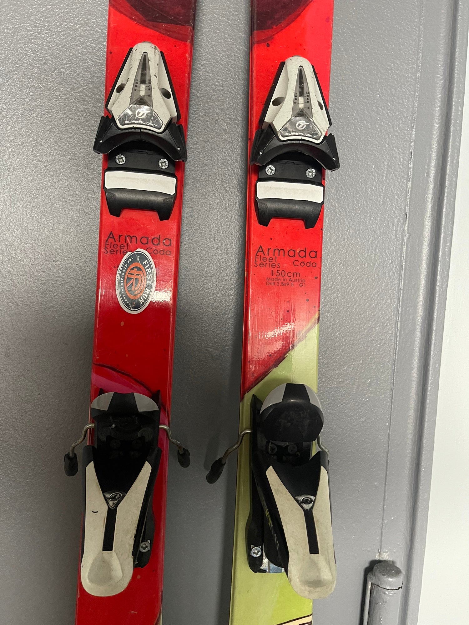 Armada Coda Twin tip 150 cm skis with Tyrolia bindings | SidelineSwap