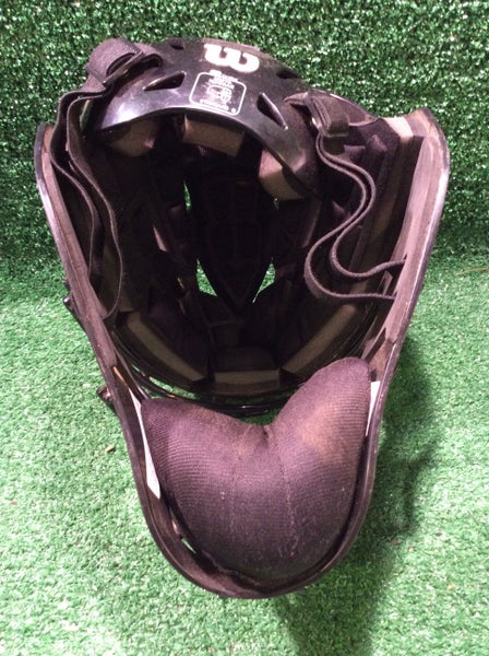 Wilson WTA558000SM 6 To 7 Hockey Style Catcher's Helmet