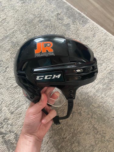 Used Small CCM  Tacks 910 Helmet