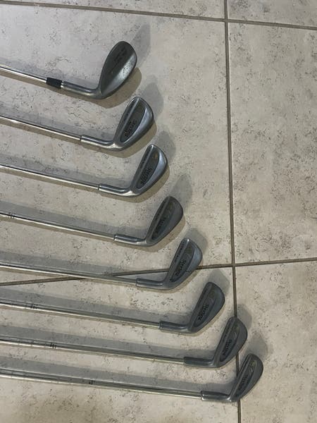 Arnold palmer Sterling 8 pc iron set in right hand