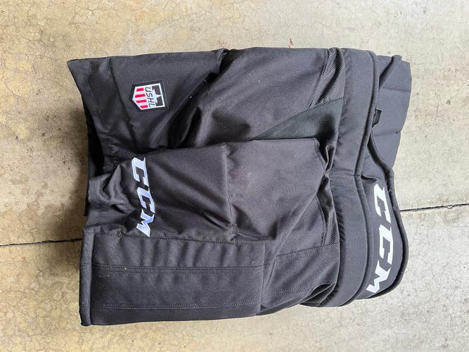 Senior Large CCM Pro Stock hp31 Hockey Pants
