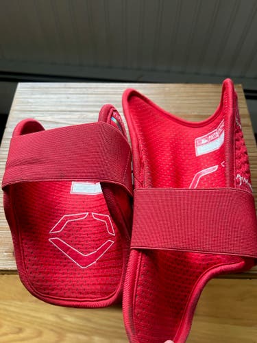Red Used Senior EvoShield Elbow and Leg Guard