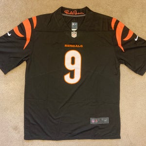 NEW - Men's Stitched Nike NFL Jersey - Burrow & Allen - Size XL