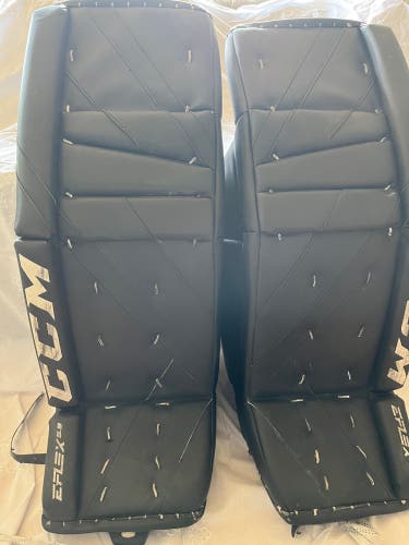 Used 33"+1.5 CCM Eflex 5.9 Goalie Leg Pads