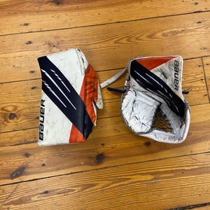 Used Senior Bauer Hyperlite Glove