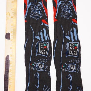 1 Pair Lot - Vintage Darth Vader Crew Socks HYP - Disney Star Wars 2016 - Adult Size 6-12