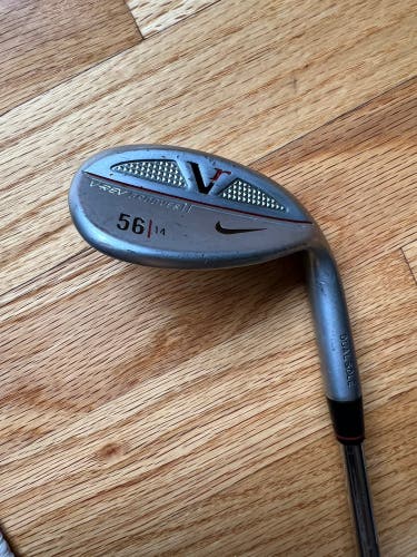 Nike Victory Red V-REV Satin Chrome 56*-14 Wedge Right Stiff DG Steel # 160154