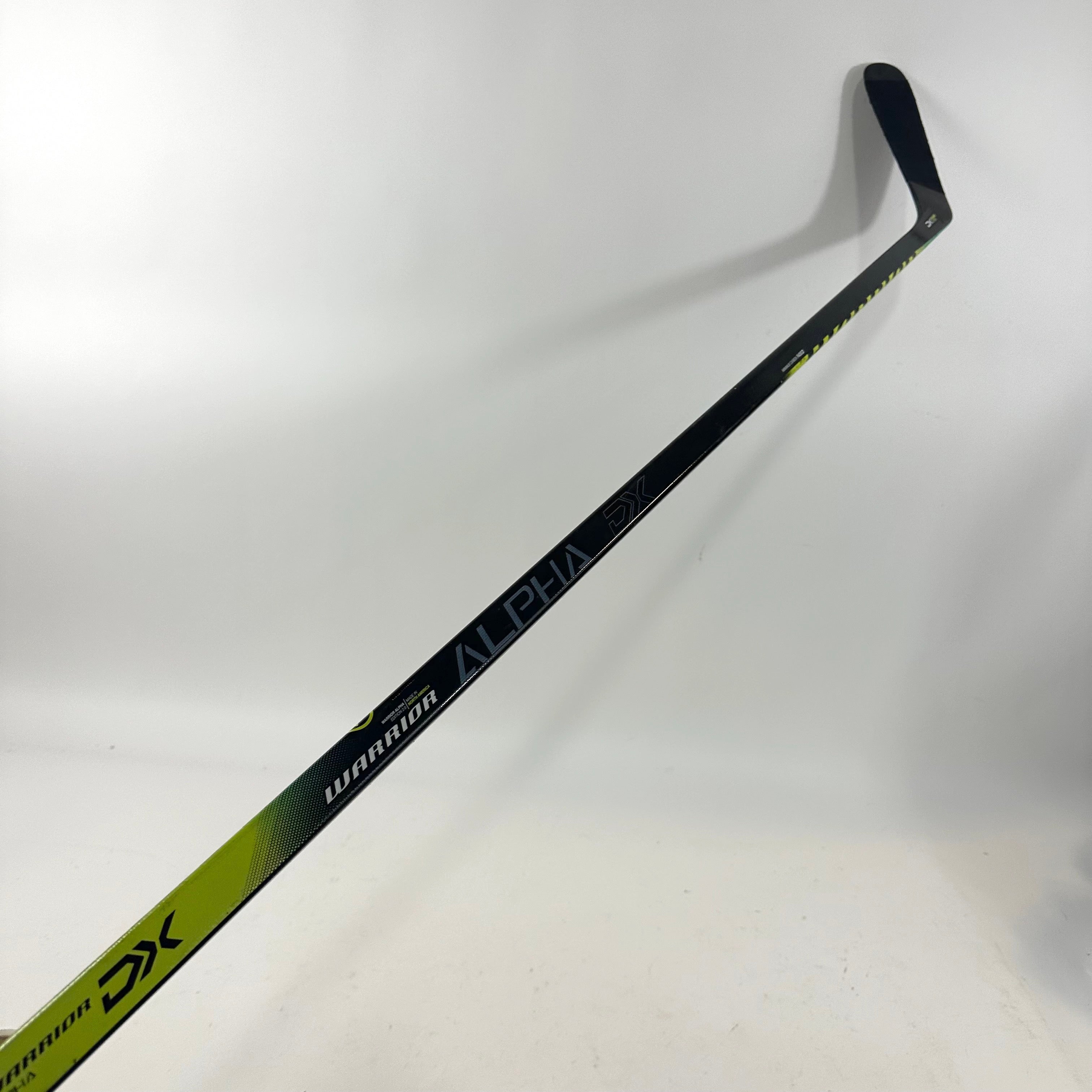 Easton Synergy HTX vs. Warrior Dynasty HD1 – Discount Hockey