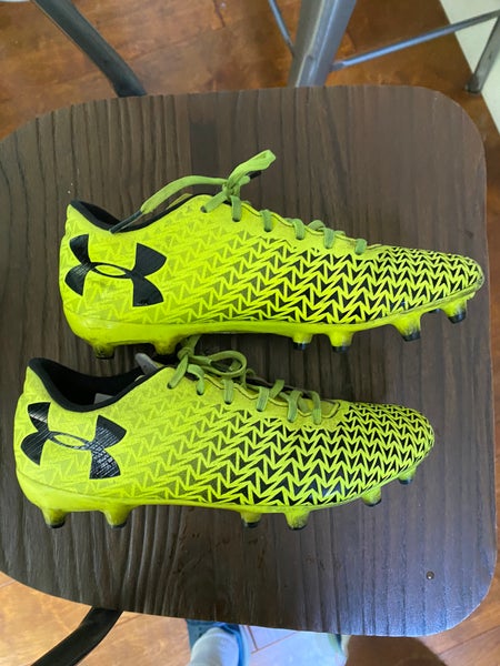 Under Armor Youth Soccer Cleats Sz 4Y