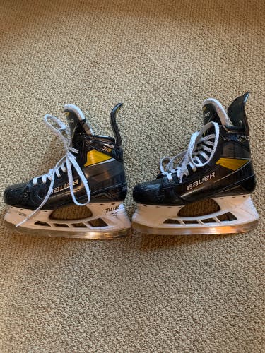 Senior Bauer Size 7 Supreme 3S Pro Hockey Skates