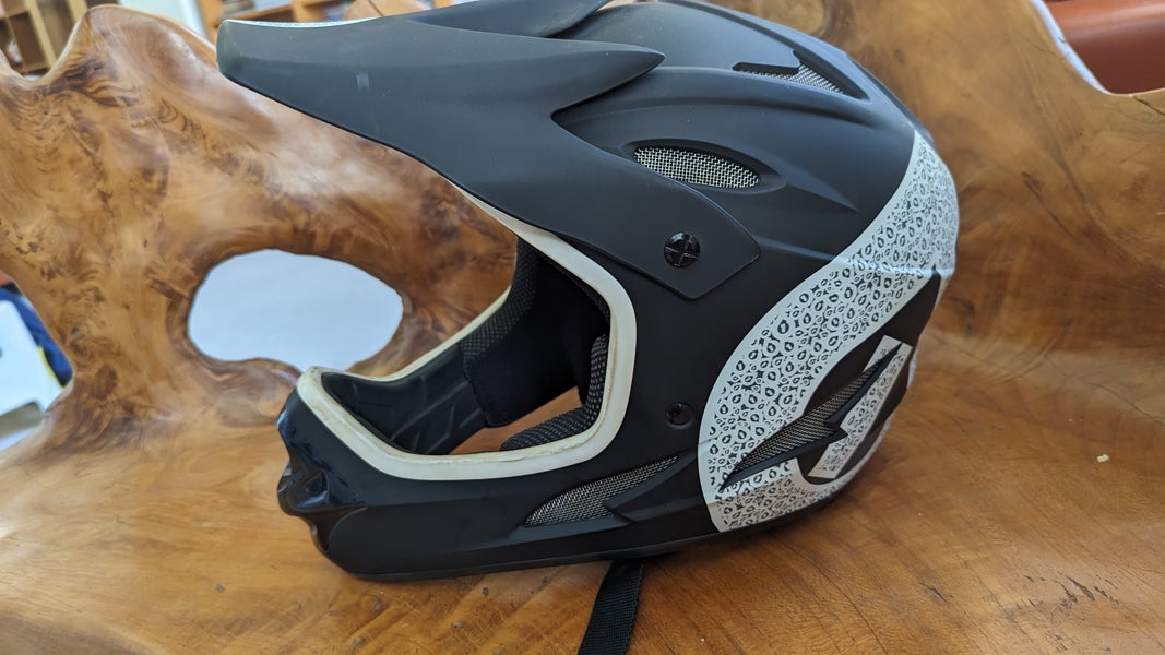 Sixsixone comp discount full face helmet