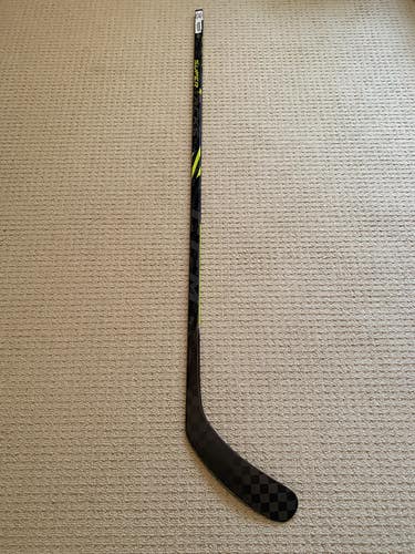 New Intermediate CCM Right Handed Super Tacks AS4 Pro Hockey Stick P29
