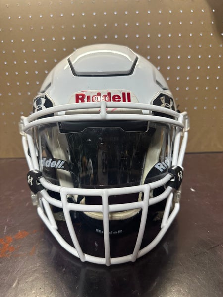 An Inside Look at the Riddell Axiom Helmet - Boardroom