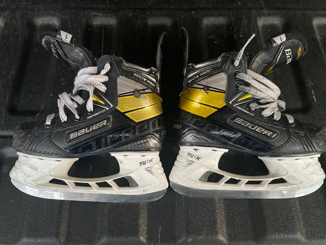 Used Bauer Extra Wide Width Size 1 Supreme Ignite Pro Hockey Skates