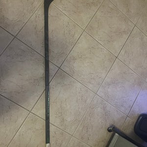 Junior Right Handed P29  Trigger 6 Pro Hockey Stick