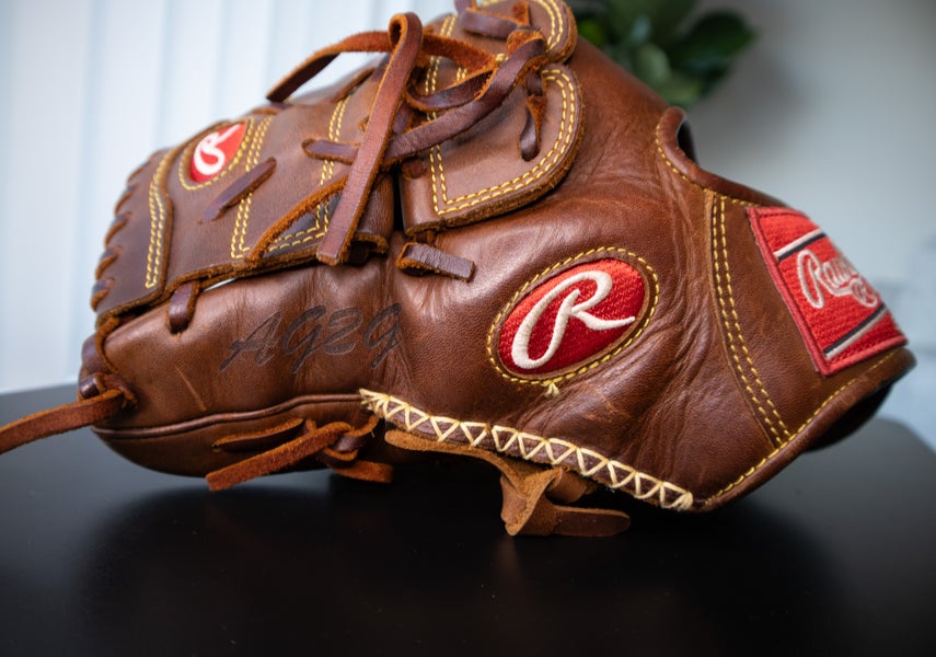 Pitcher's 11.75" Heart of the Hide Baseball Glove