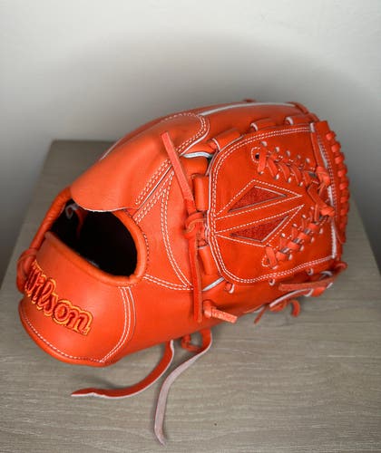 *VERY RARE* NWT Wilson Hardball Innovation Staff Pitcher's Glove ('09) FOR SALE