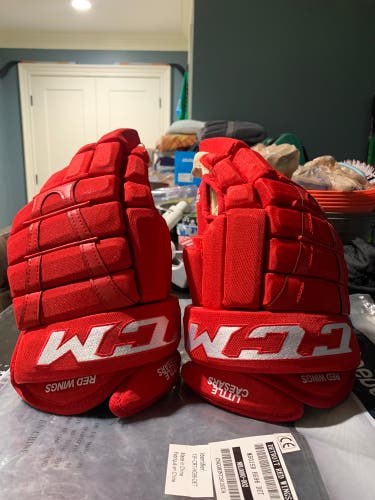 CCM 14" Pro Stock Gloves Detroit Red Wings