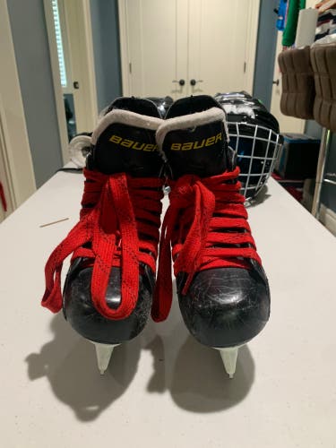 Used Bauer Regular Width  Size 11 Supreme 140 Hockey Skates