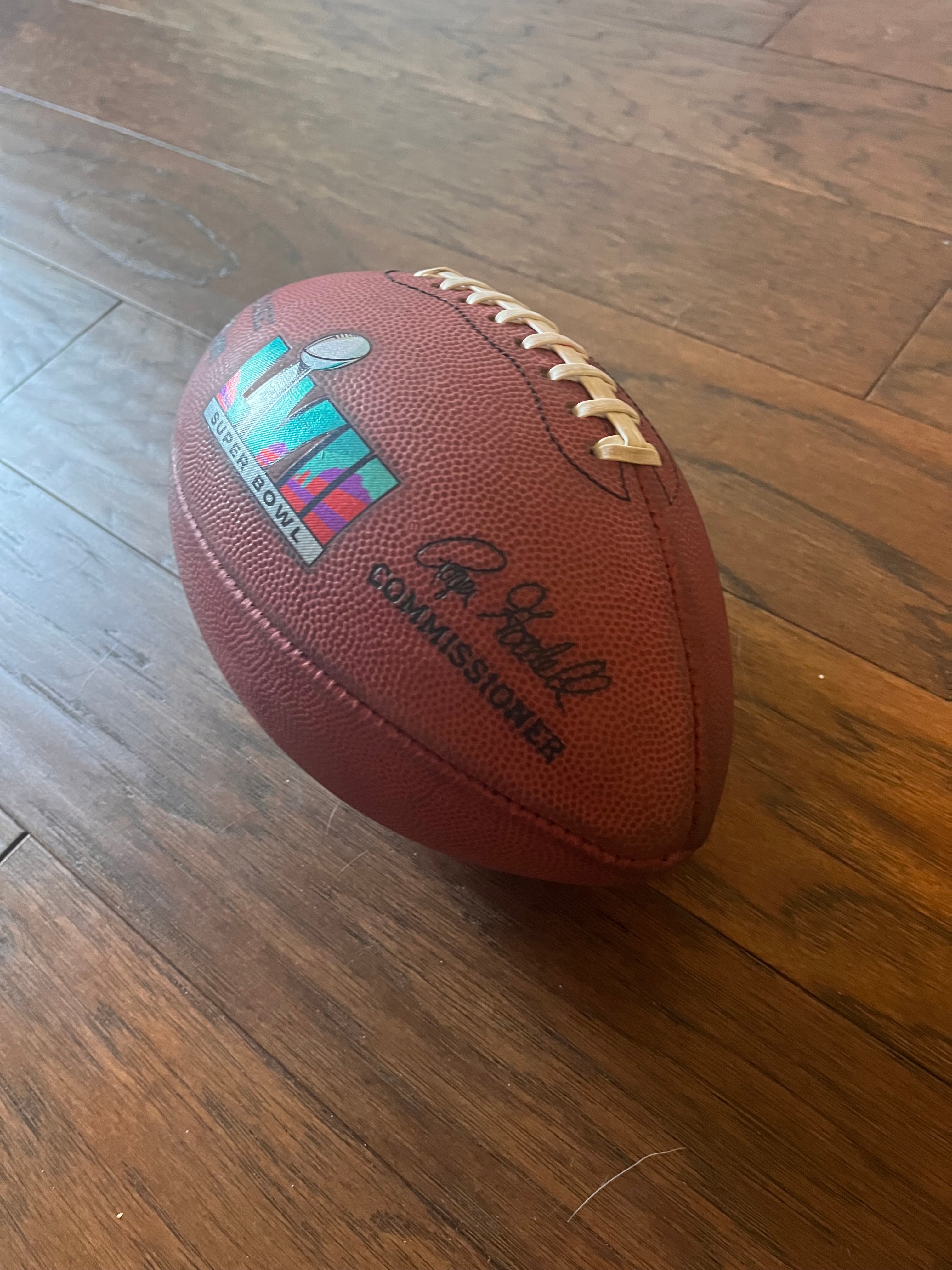 Wilson NFL Duke Performance :: Bayer Team Sports